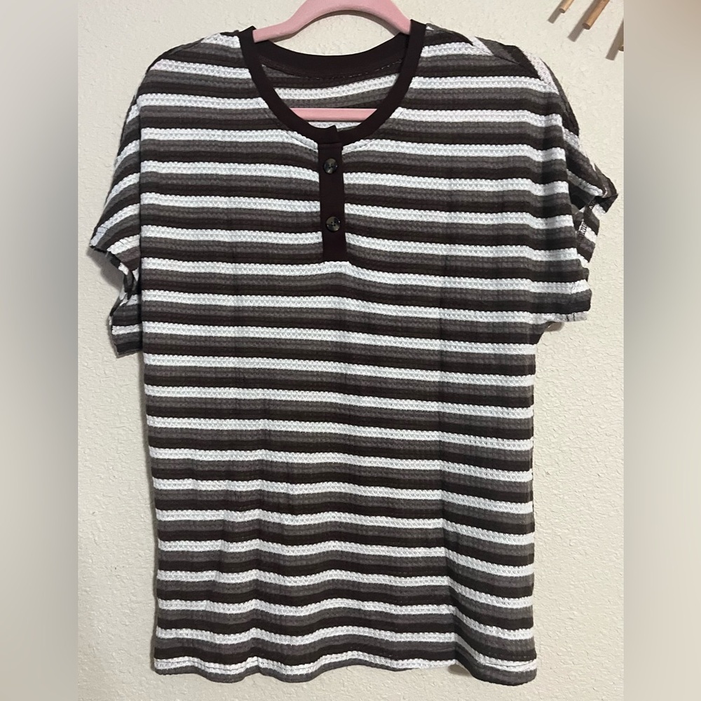 NIP SHEWIN Striped Waffle Knit Button Half Placket Short Sleeve Top